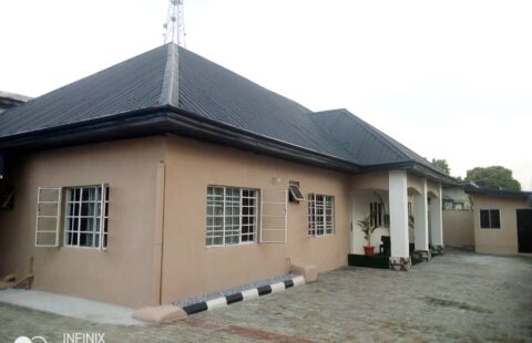 3 bedroom bedroom bungalow all Ensuite with 1 Self contained